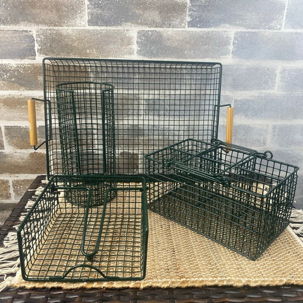 4 Piece Patio Picnic Set with Tray, Napkin Holder, Utensils, Paper Towels Green